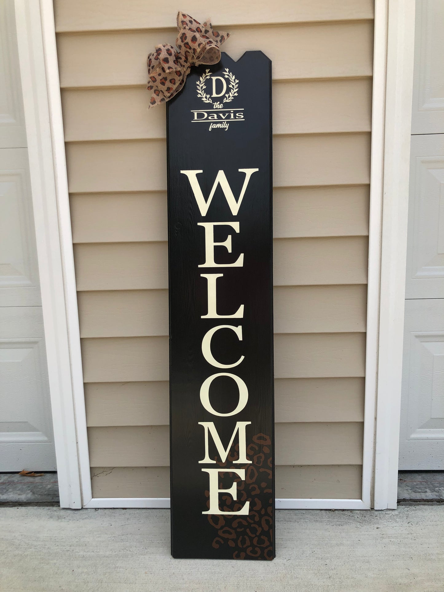 Personalized Door Leaner
