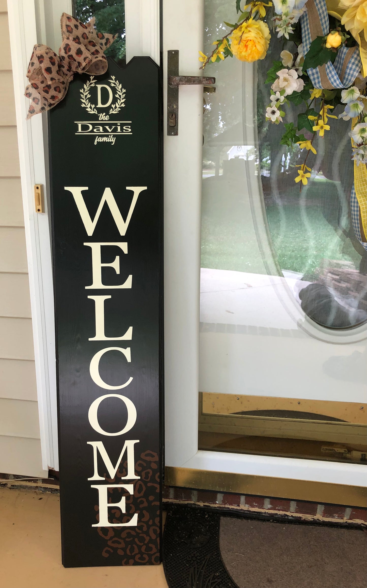 Personalized Door Leaner